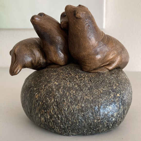 Gloria Shinn Wax Carved Sculpture 3 Seals Sea Lions on a Rock Vintage Art Piece - Picture 5 of 11